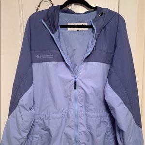 Women’s Columbia raincoat/windbreaker size XL